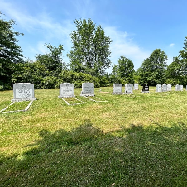 Anshei Yosher Cemetery 