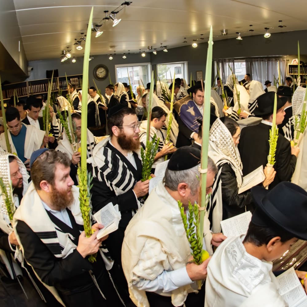 Sukkot Minyanim