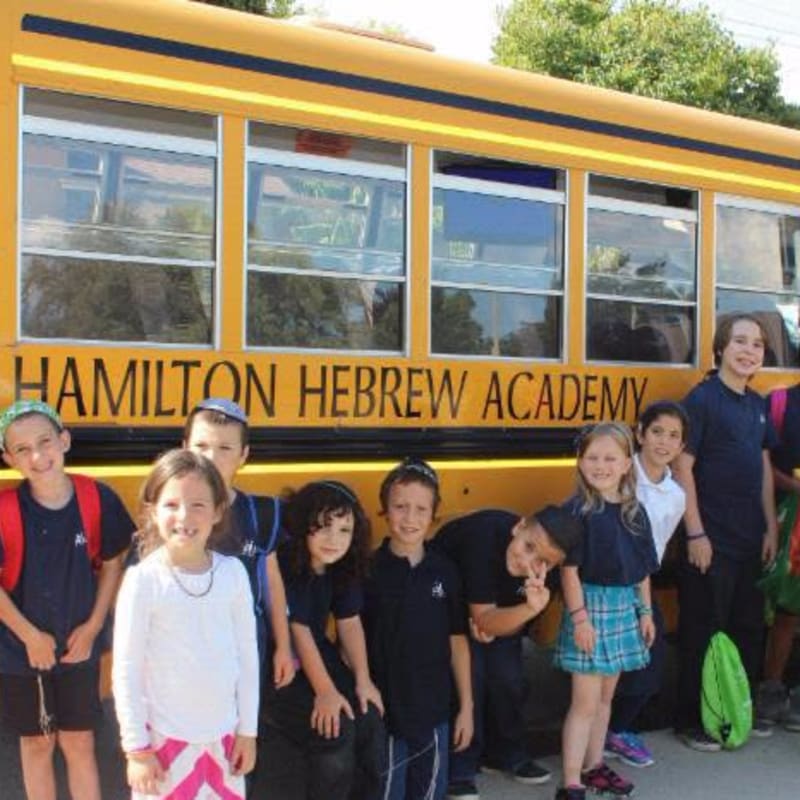 School Bus to Hamilton Hebrew Academy | Jewish Niagara